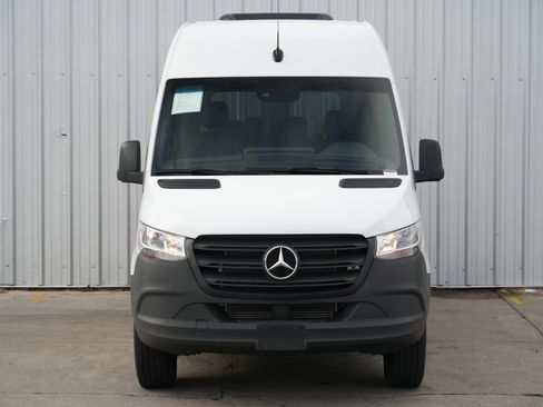 Used 2023 Mercedes-Benz Sprinter 2500 w/ Acoustic Package image 41