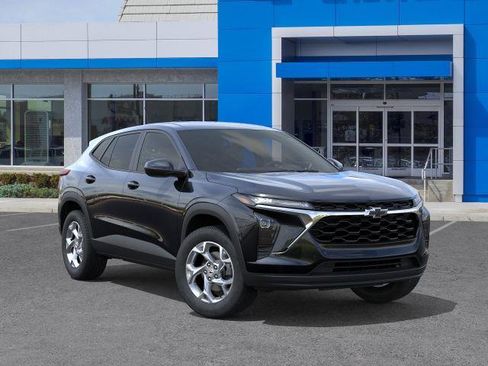 New 2026 Chevrolet Trax LS w/ LS Convenience Package image 7