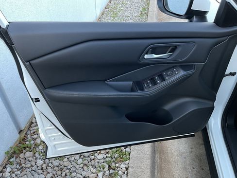 New 2026 Nissan Rogue SV image 12