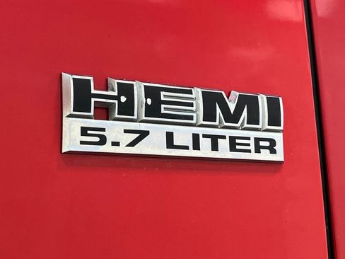 Used 2011 RAM 2500 SLT RWD image 39