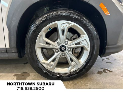 Used 2023 Hyundai Kona SEL AWD/4WD image 20