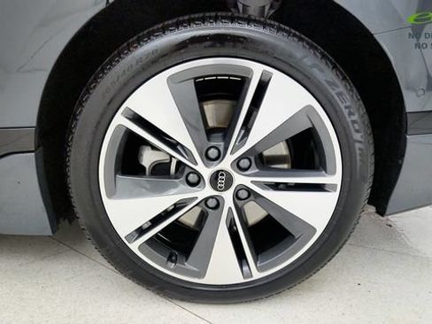 Used 2025 Audi A6 e-tron Premium Plus w/ Premium Plus RWD image 75