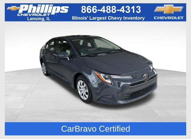 Used 2025 Toyota Corolla LE FWD image 1