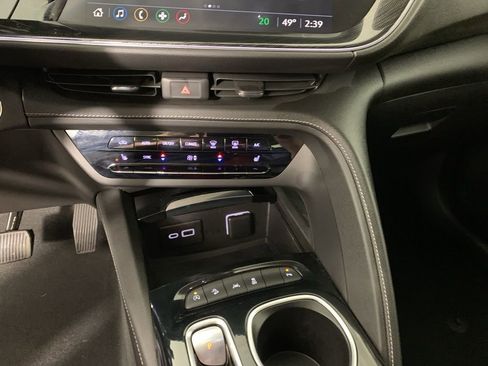 Used 2021 Buick Envision Essence w/ Sport Touring Package image 25