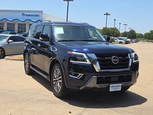 Used 2023 Nissan Armada SL RWD image 3