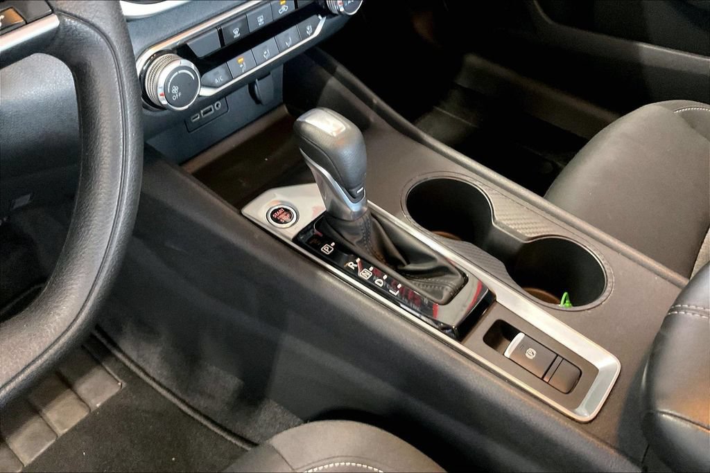 Used 2025 Nissan Altima 2.5 SV AWD/4WD image 11
