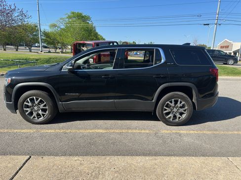 Used 2023 GMC Acadia SLE image 7