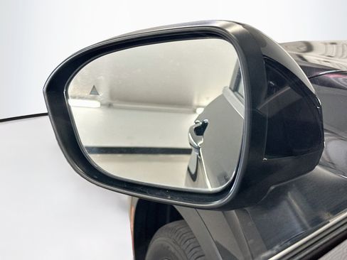Used 2024 Mitsubishi Outlander SE AWD/4WD image 16
