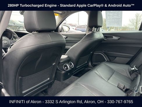 Used 2018 Alfa Romeo Giulia AWD image 35