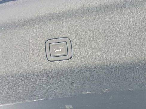 Certified 2025 GMC Yukon Denali AWD/4WD image 14