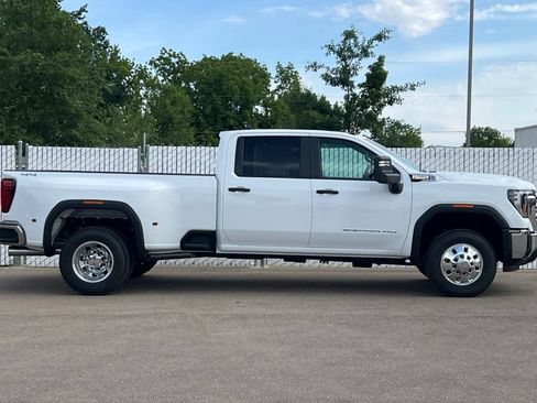 New 2026 GMC Sierra 3500 Pro w/ 1SA Pro Safety Plus Package AWD/4WD image 3