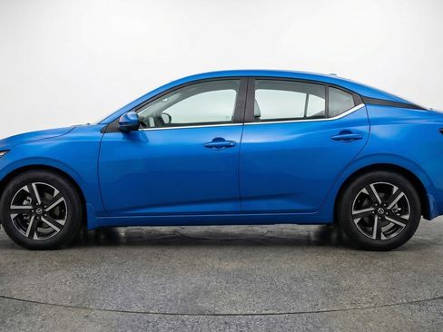 Used 2025 Nissan Sentra SV image 5