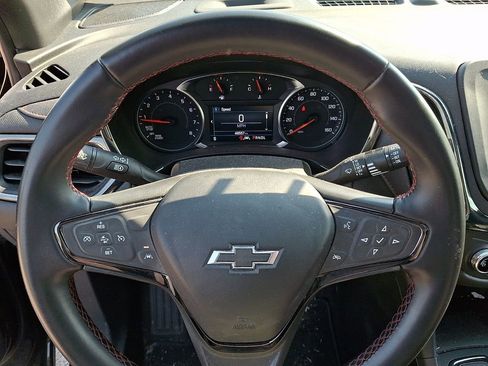 Used 2024 Chevrolet Equinox RS AWD/4WD image 19