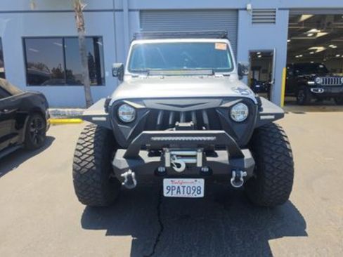 Used 2020 Jeep Wrangler Unlimited Sport S AWD/4WD image 2