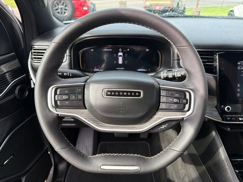 Used 2024 Jeep Wagoneer Series II w/ Flexible Seating Group AWD/4WD image 53