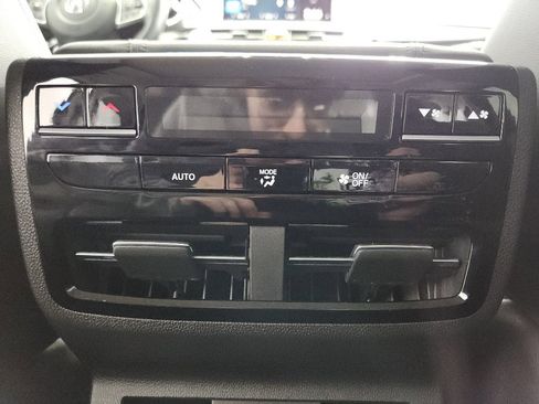 Certified 2023 Acura MDX SH-AWD image 32