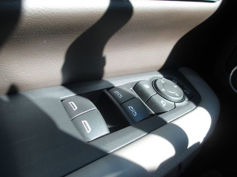 Used 2025 GMC Yukon XL Elevation w/ Elevation Premium Package image 31