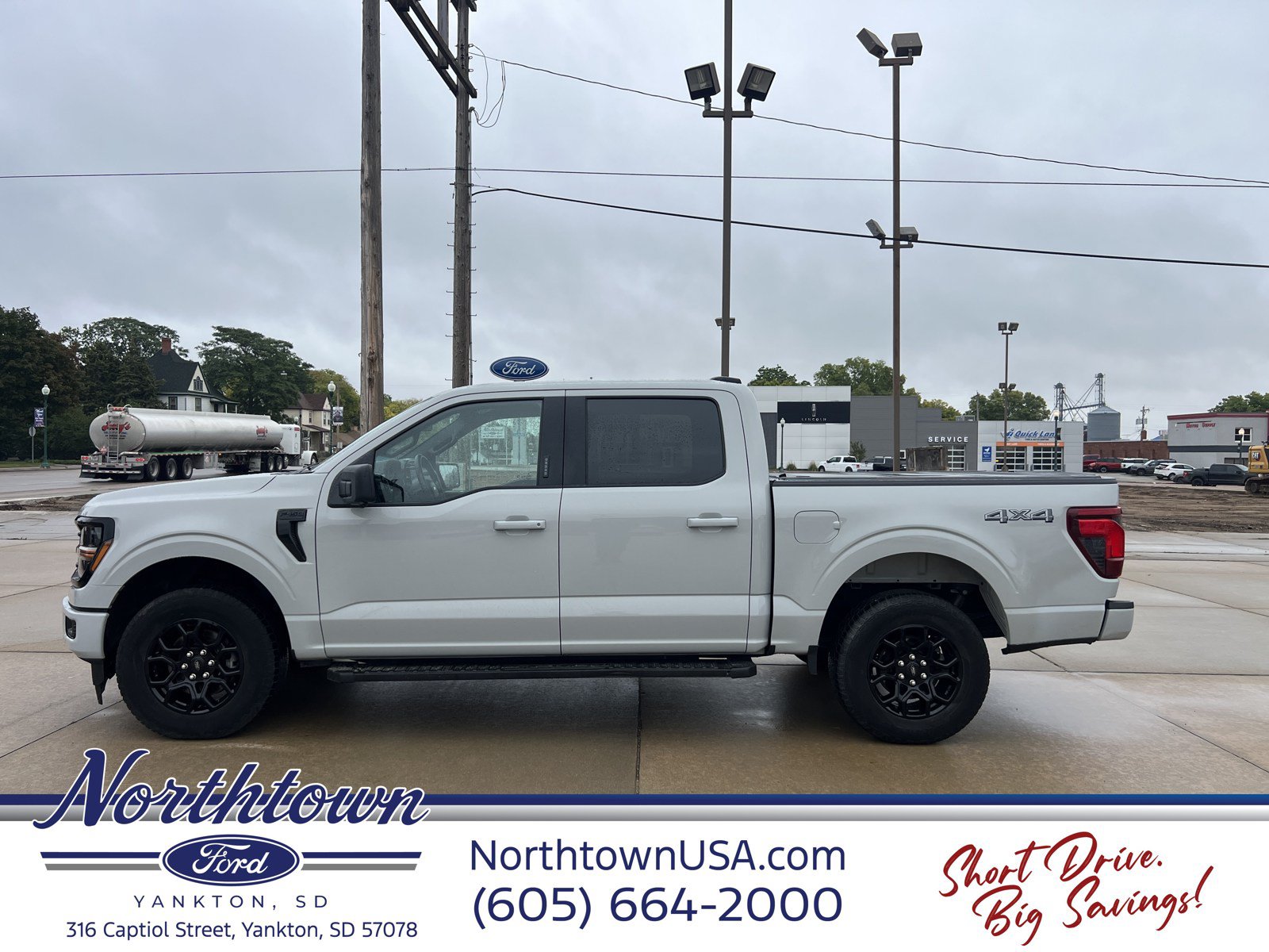 Used 2024 Ford F150 XLT w/ XLT Black Appearance Package AWD/4WD image 8