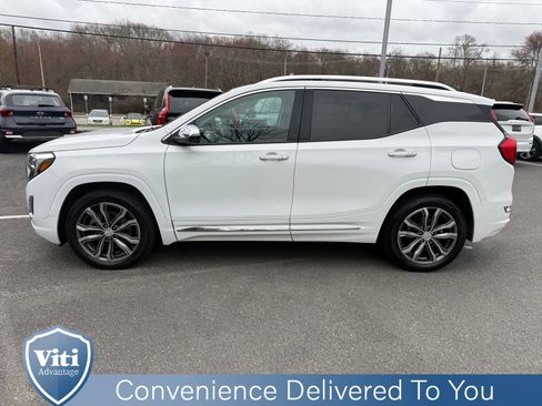 Used 2019 GMC Terrain Denali w/ Advanced Safety Package AWD/4WD image 5