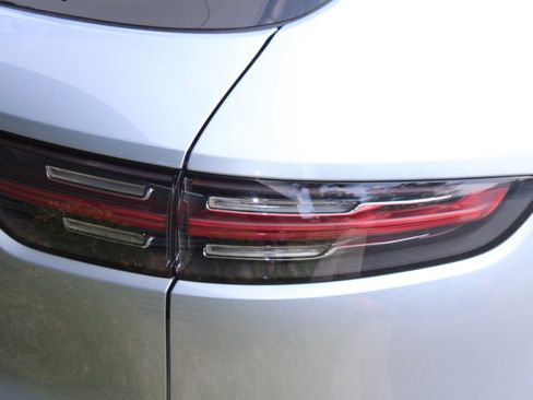 Used 2021 Porsche Cayenne S image 12