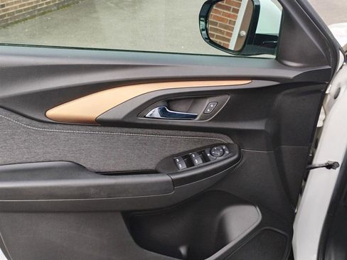 Used 2022 Chevrolet TrailBlazer ACTIV w/ Convenience Package image 35