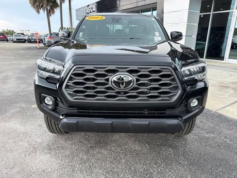 Used 2023 Toyota Tacoma TRD Off-Road w/ TRD Premium Off Road Package AWD/4WD image 3