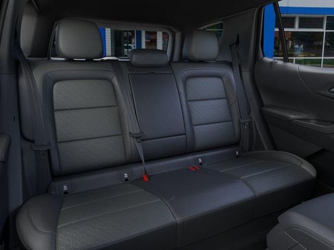 New 2026 Chevrolet Equinox LT w/ Convenience Package II FWD image 17