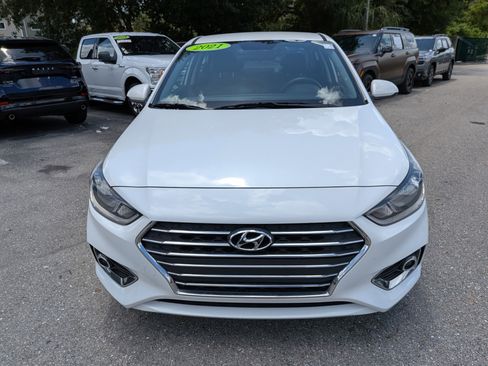 Used 2021 Hyundai Accent SEL FWD image 9