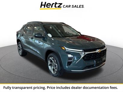 Used 2025 Chevrolet Trax LT