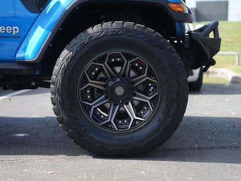 Used 2021 Jeep Gladiator Overland w/ Popular Equipment Package AWD/4WD image 4