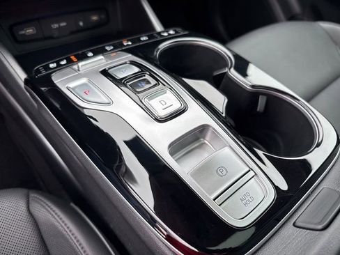 Used 2023 Hyundai Tucson Limited image 7