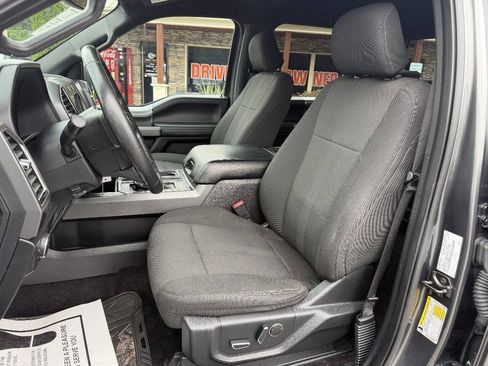 Used 2017 Ford F150 XLT w/ Equipment Group 302A Luxury AWD/4WD image 12