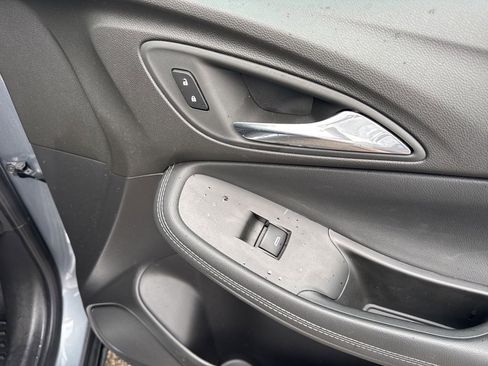 Used 2022 Buick Encore GX Preferred w/ Cold Weather Comfort Package image 40