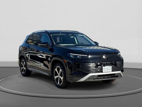 New 2026 Volkswagen Tiguan SE AWD/4WD image 1