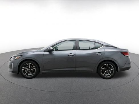 Used 2025 Nissan Sentra SV FWD image 4