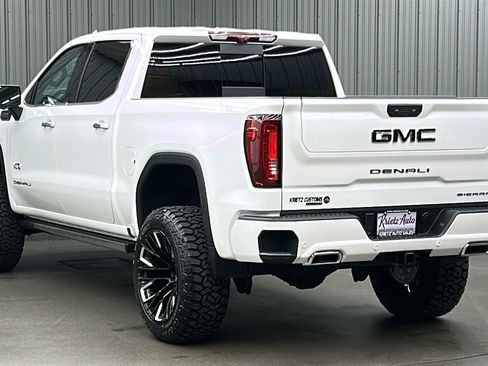Used 2025 GMC Sierra 1500 Denali Ultimate image 3