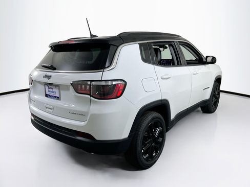 Used 2022 Jeep Compass Limited w/ Sun and Sound Group AWD/4WD image 5