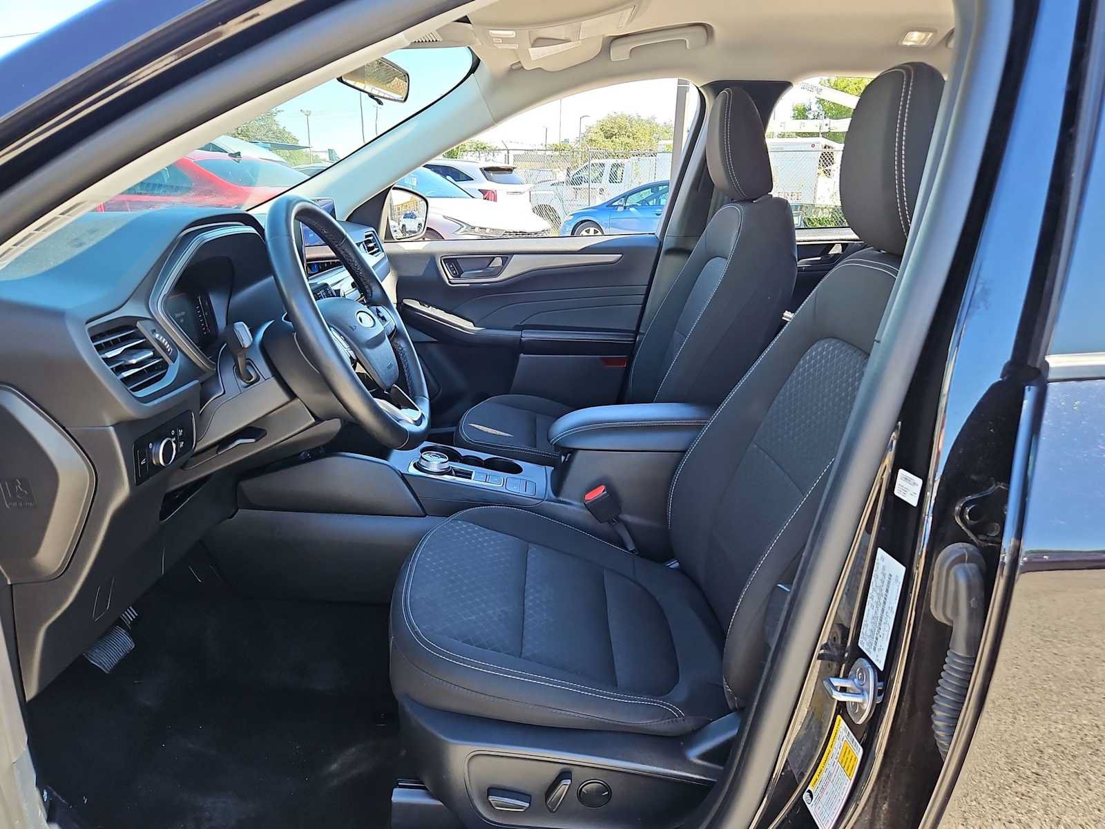 Used 2024 Ford Escape Active AWD/4WD image 16