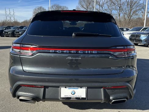 Used 2024 Porsche Macan image 9