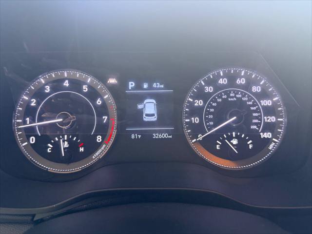 Used 2022 Hyundai Venue Limited w/ Cargo Package FWD image 24