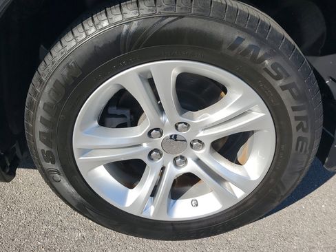 Used 2023 Dodge Charger SXT image 28