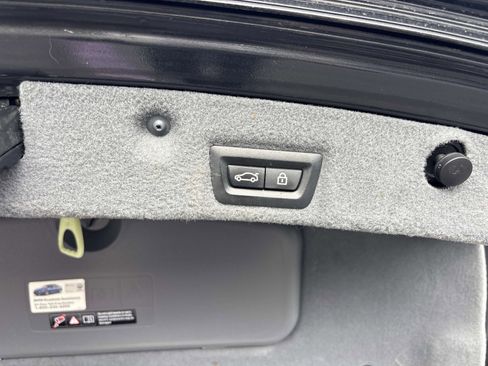 Used 2015 BMW 750Li xDrive image 11