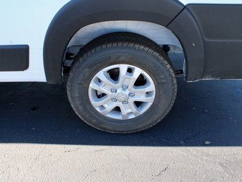 New 2024 RAM ProMaster 3500 w/ Quick Order Package 22G SLT image 11