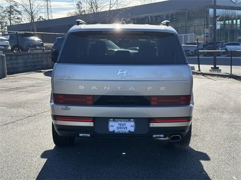 Used 2024 Hyundai Santa Fe Limited image 6