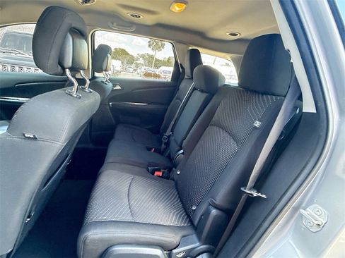 Used 2020 Dodge Journey SE w/ SE Popular Equipment Group image 22