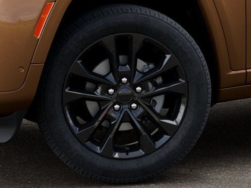 New 2026 Jeep Grand Cherokee Limited AWD/4WD image 8