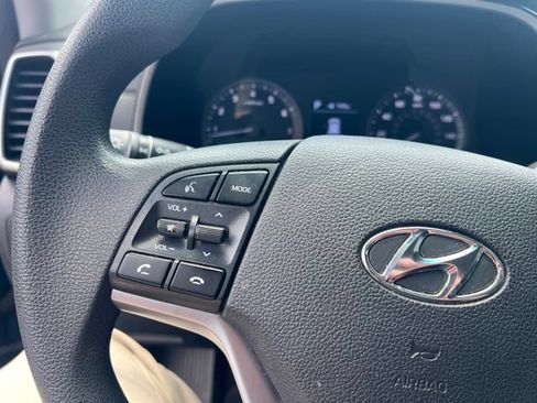 Used 2021 Hyundai Tucson SE w/ Cargo Package AWD/4WD image 10
