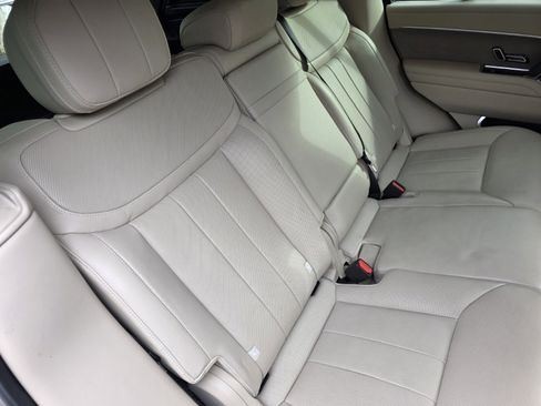 Certified 2023 Land Rover Range Rover SE image 22