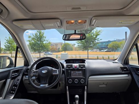 Used 2015 Subaru Forester 2.5i Limited AWD/4WD image 9