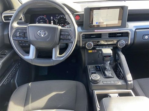 Used 2025 Toyota 4Runner TRD Off-Road image 10